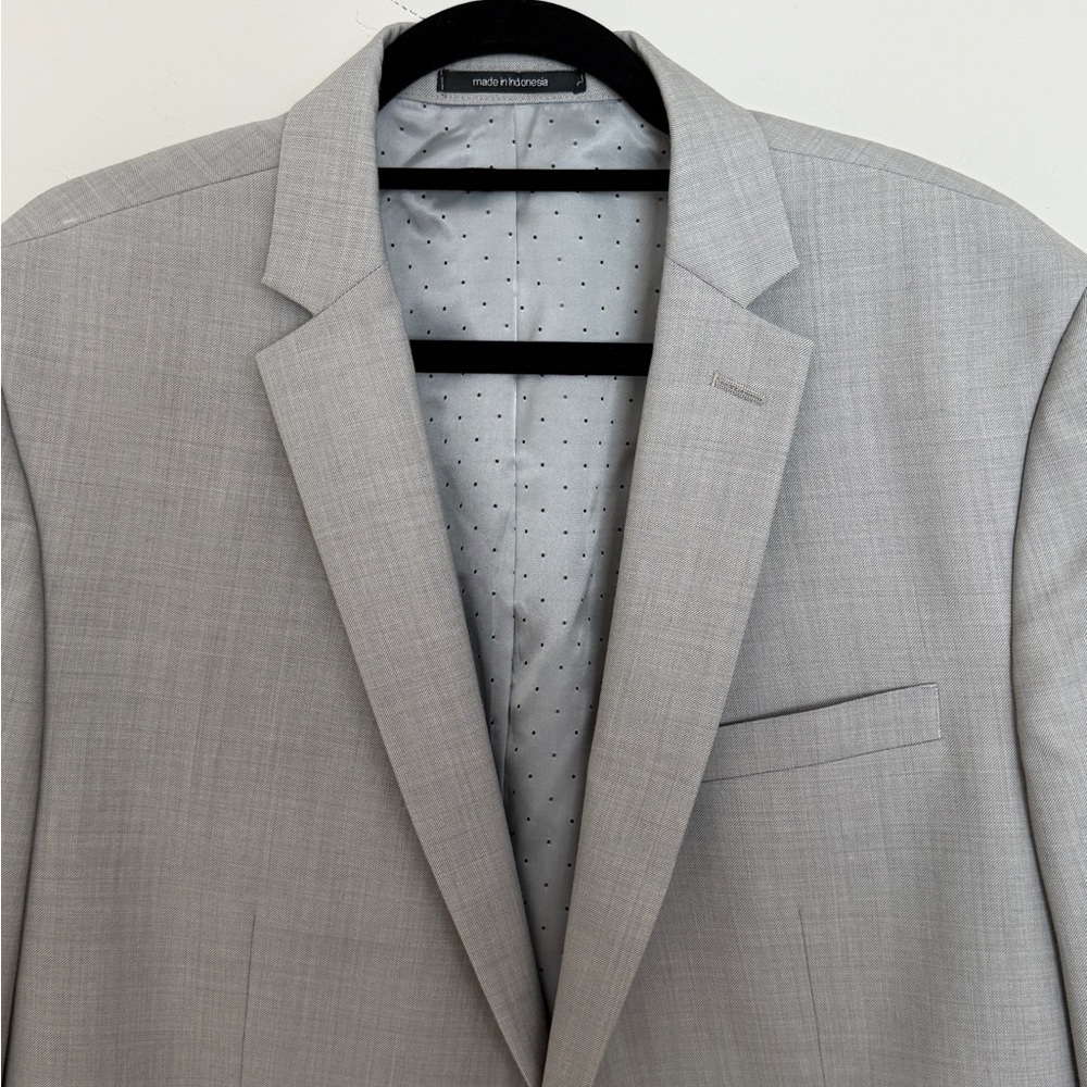 Men's Bar III Slim‎ Fit Light Gray Suit Sport Coat and Slacks - Picture 2 of 14